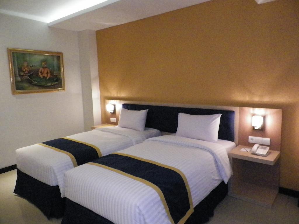 D'Best Hotel Pasar Baru باندونج الغرفة الصورة