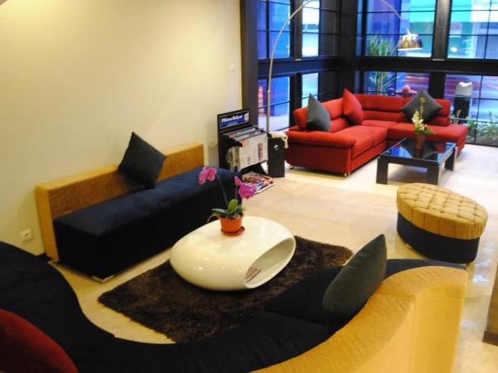 D'Best Hotel Pasar Baru باندونج المظهر الخارجي الصورة