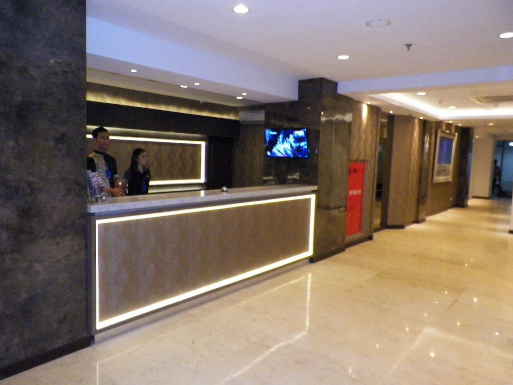 D'Best Hotel Pasar Baru باندونج المظهر الخارجي الصورة