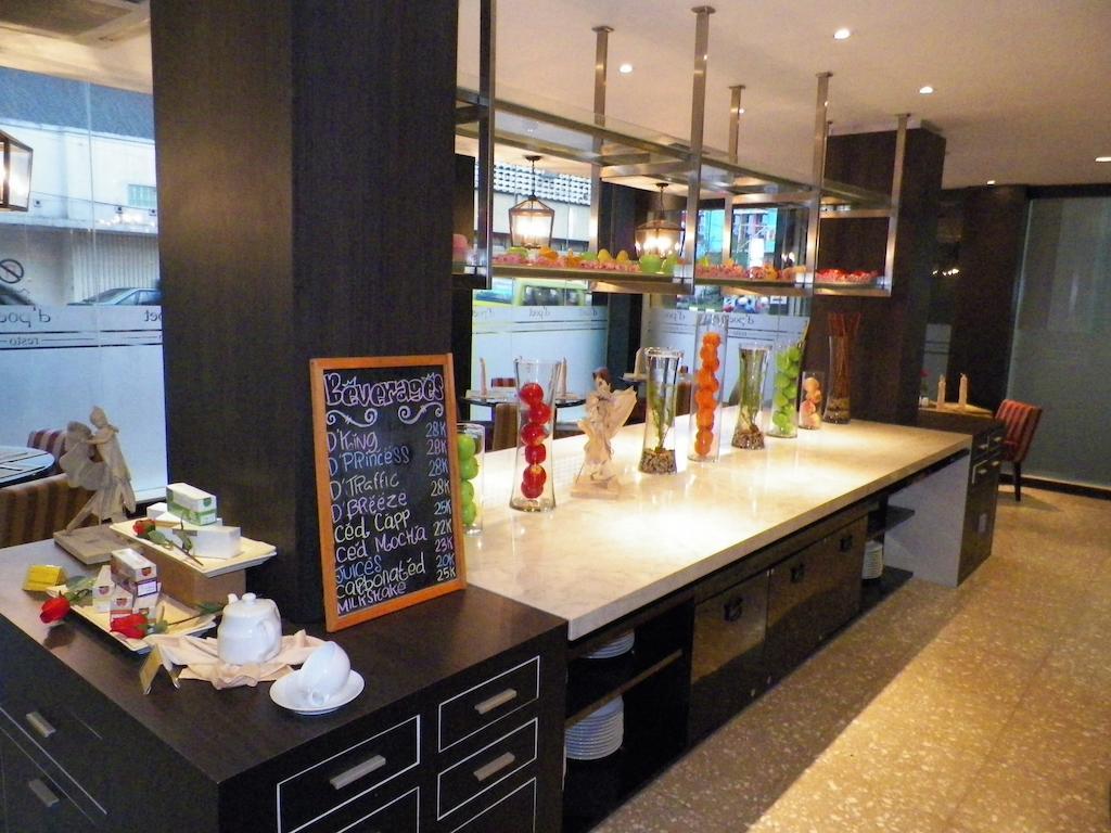 D'Best Hotel Pasar Baru باندونج المظهر الخارجي الصورة