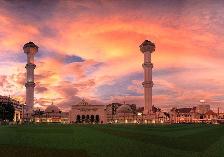 D'Best Hotel Pasar Baru باندونج المظهر الخارجي الصورة